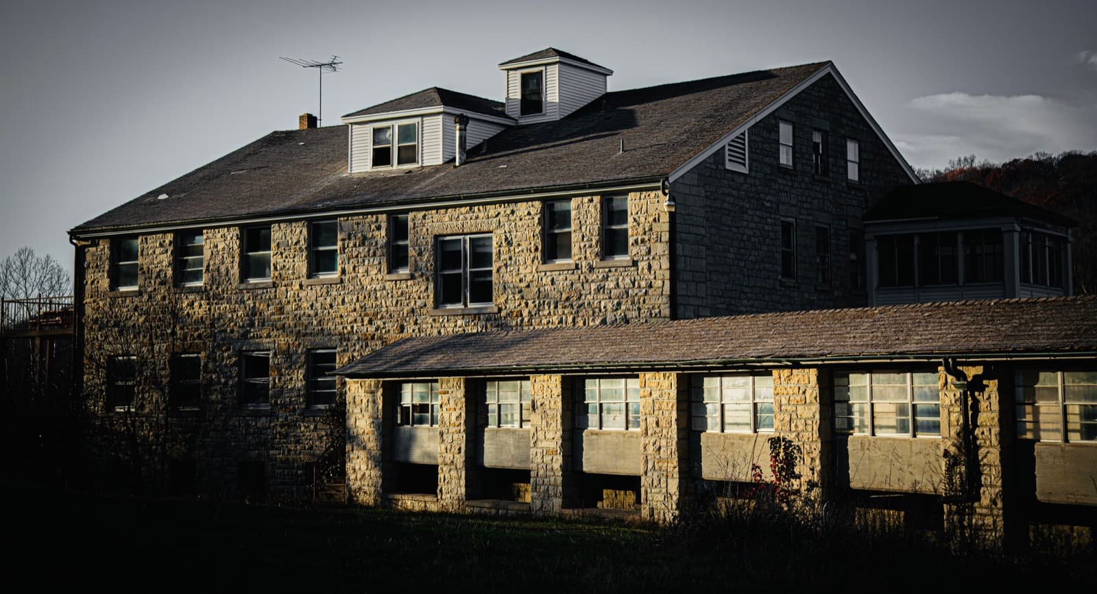 Emmaus Asylum, photograph 12