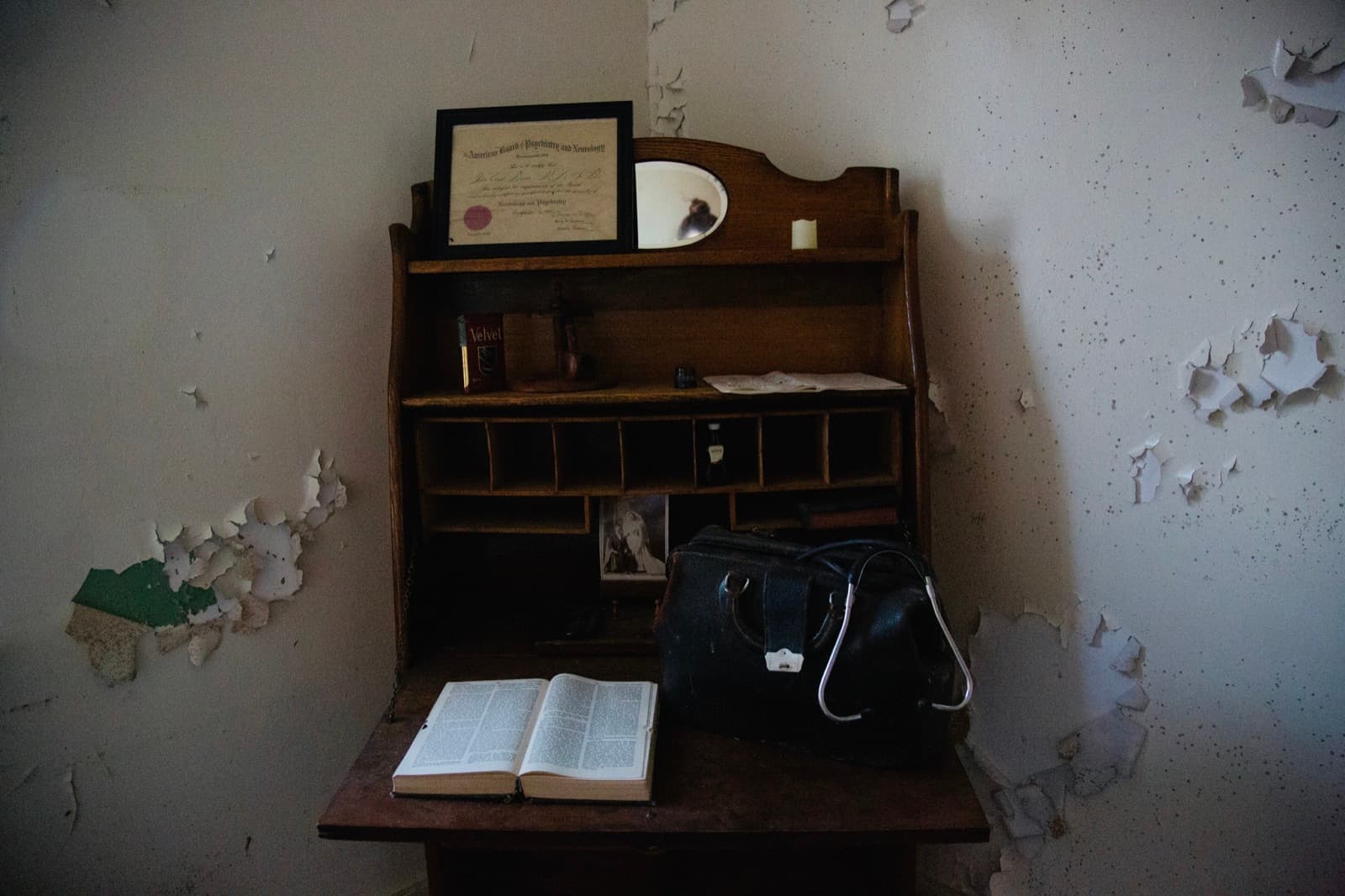 Emmaus Asylum, photograph 25