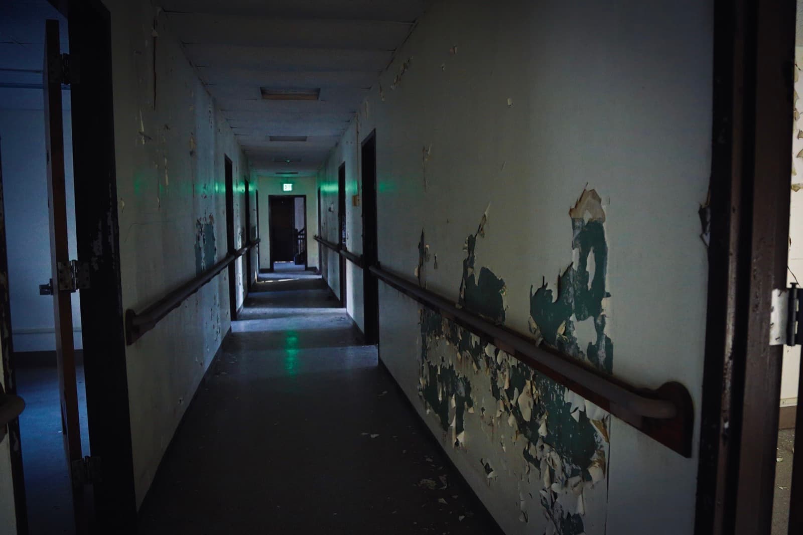 Emmaus Asylum, photograph 29